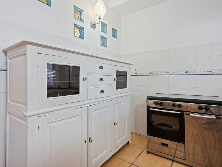 Arty Bungalow In Oliva With Swimming Pool