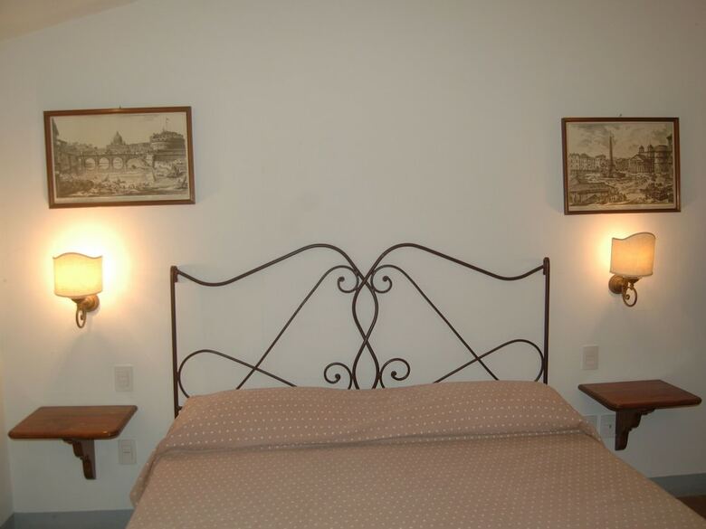 Delightful Apartment In Certaldo With Swimming Pool