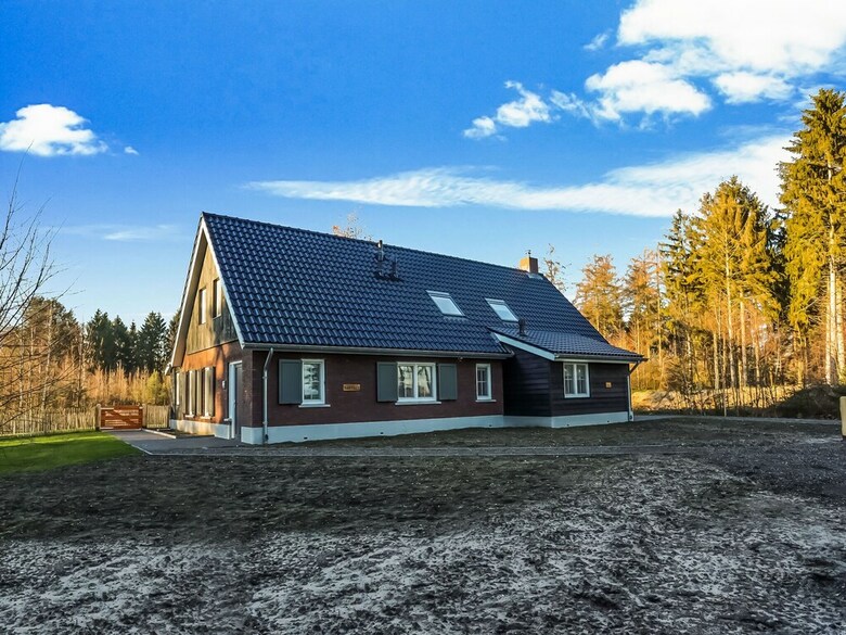 Spacious Holiday Home In Rijssen With Garden