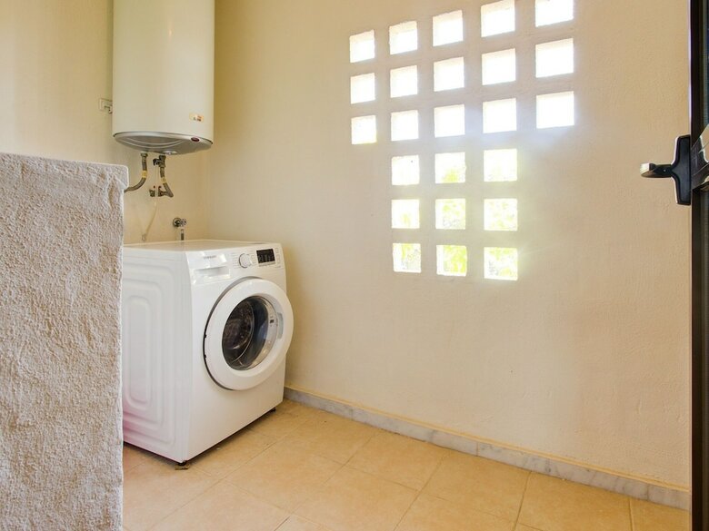 Spacious Apartment In San Roque With Swimming Pool