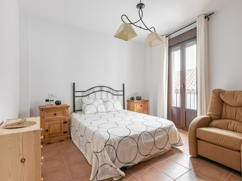 Cosy Holiday Home In Grazalema With Heating
