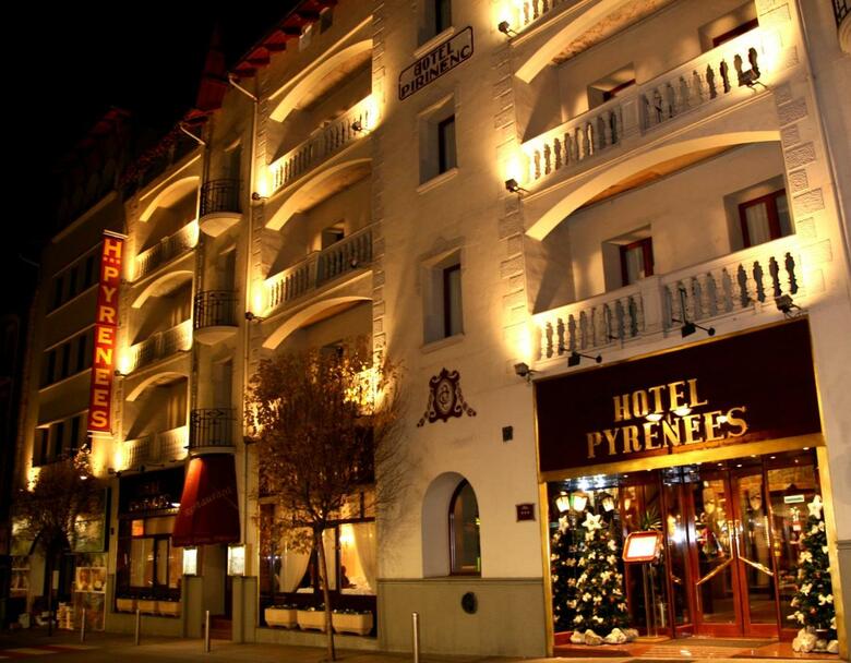 Hotel Pyr�n�es