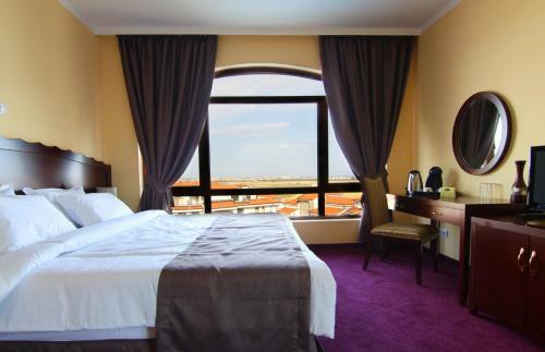 Vineyards Hotel