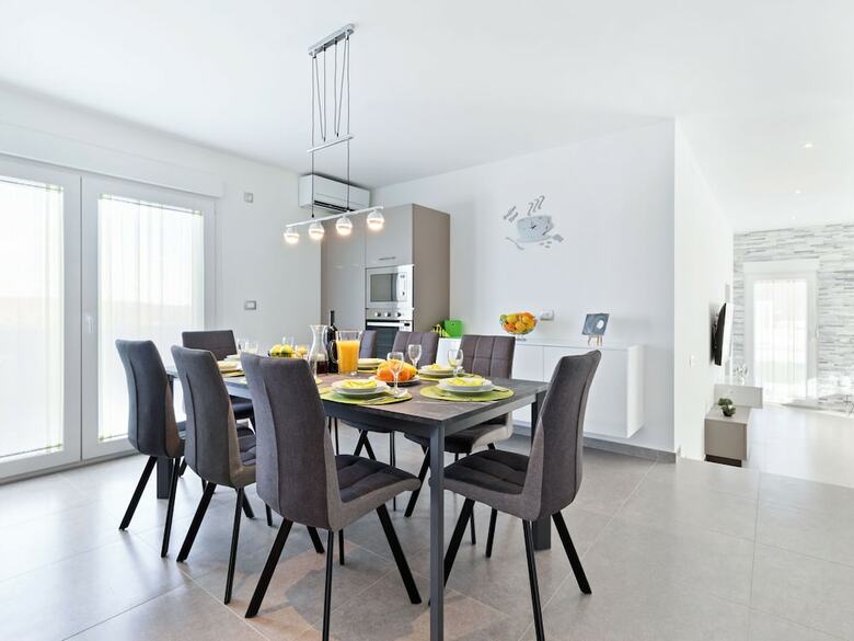 Villa Serene Holiday Home In Novigrad With Private Pool