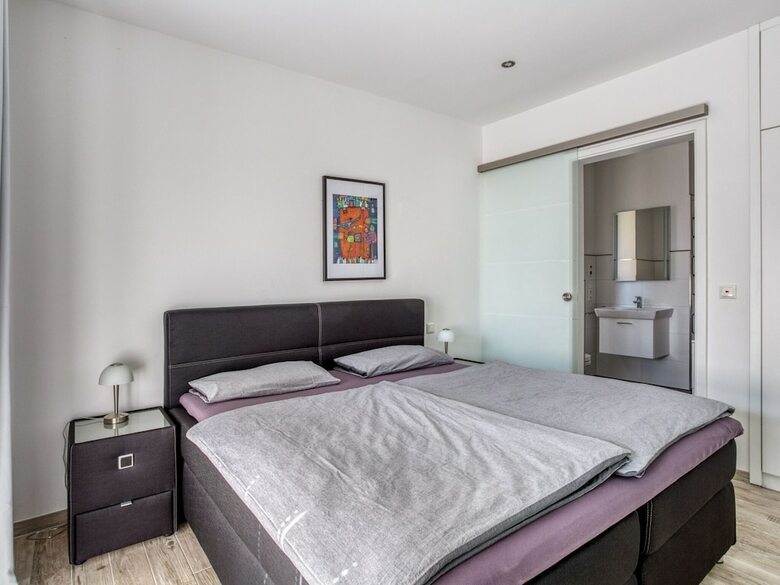 Apartamentos Chic Holiday Home In Varel With Balcony