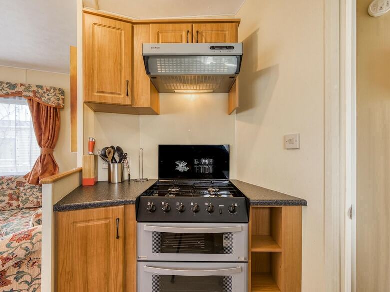 Alluring Home In Hastings Near Sea