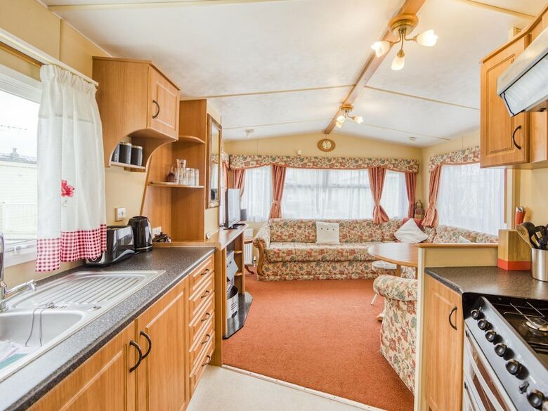Alluring Home In Hastings Near Sea