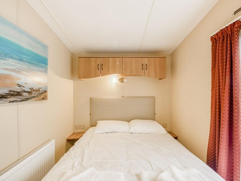 Alluring Home In Hastings Near Sea
