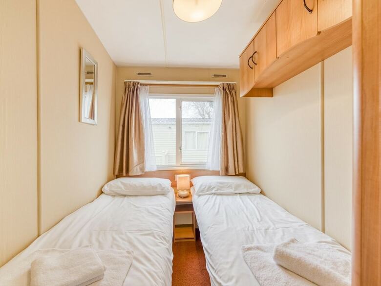 Alluring Home In Hastings Near Sea
