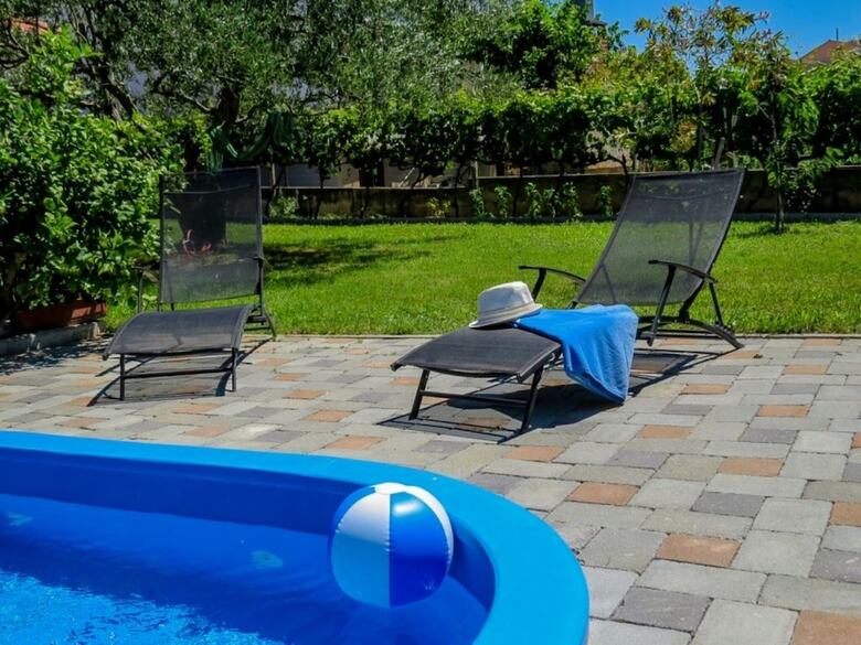 Apartamento Captivating Holiday Home In Pako?tane With Swimming Pool