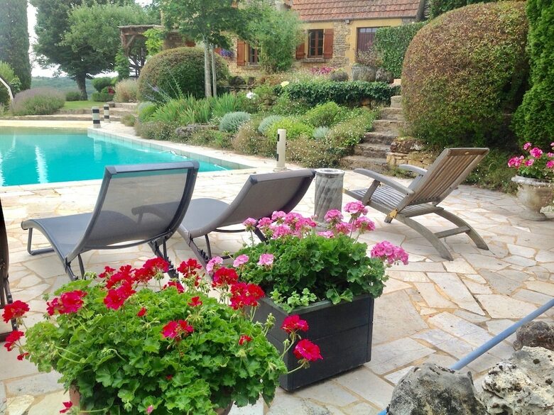 Enticing Holiday Home In Tamni�s With Swimming Pool