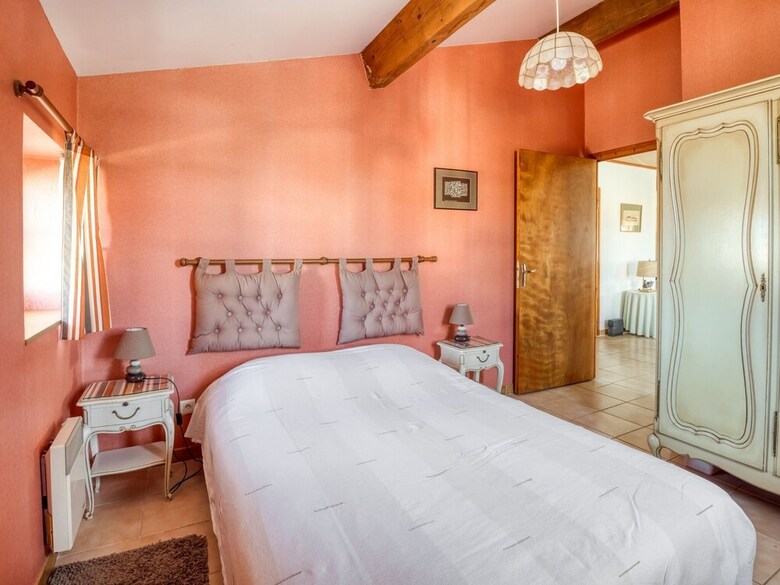 Blissful Holiday Home In Montpezat-de-quercy With Pool