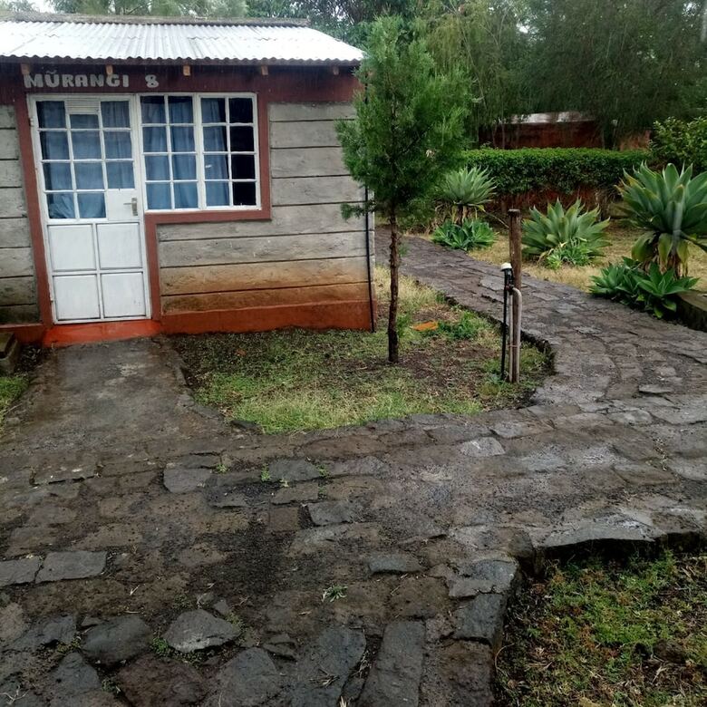 Mwaki-mugi Hotel & Campsite