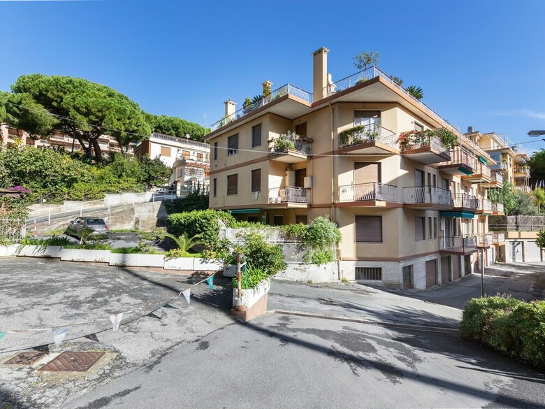Attractive Apartment In Sanremo With Balcony