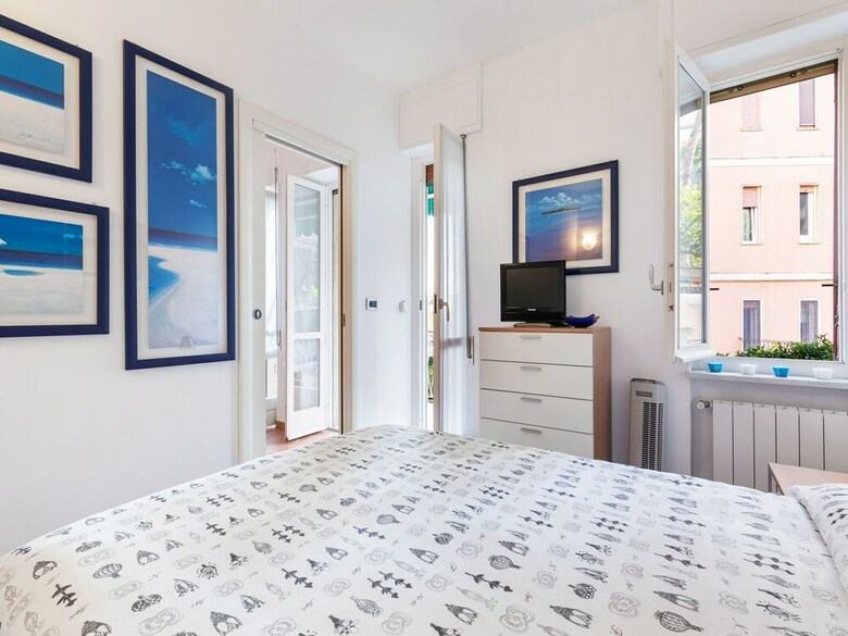 Attractive Apartment In Sanremo With Balcony