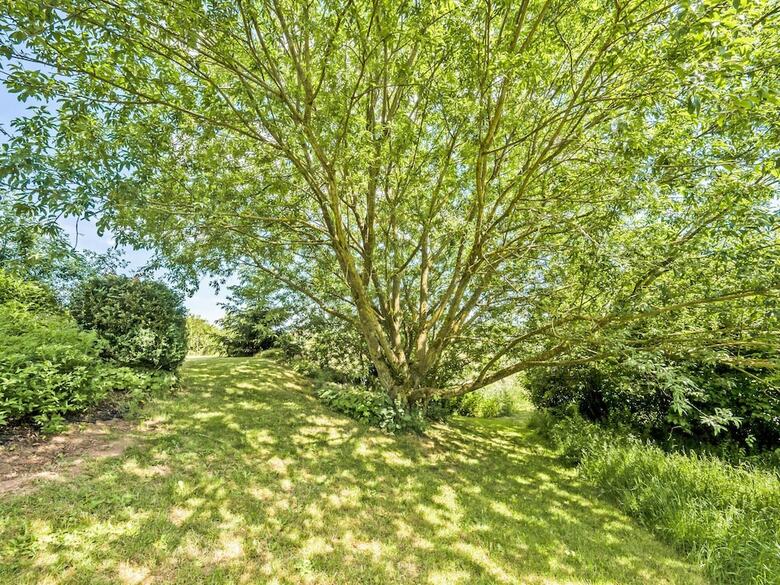 Charming Apartment In Weinsheim With Garden