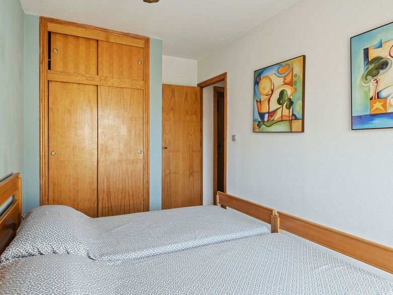 Cozy Apartment In Torrevieja With Balcony