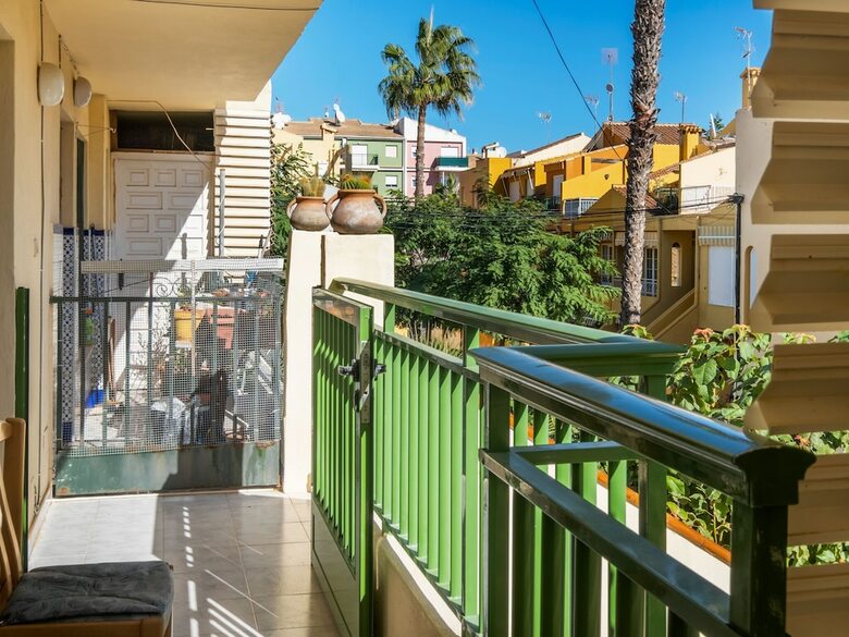 Cozy Apartment In Torrevieja With Balcony
