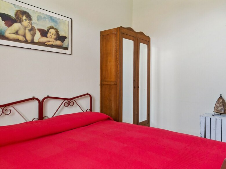 Warm Holiday Home In Falerna Marina With Terrace
