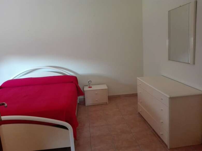 Warm Holiday Home In Falerna Marina With Terrace