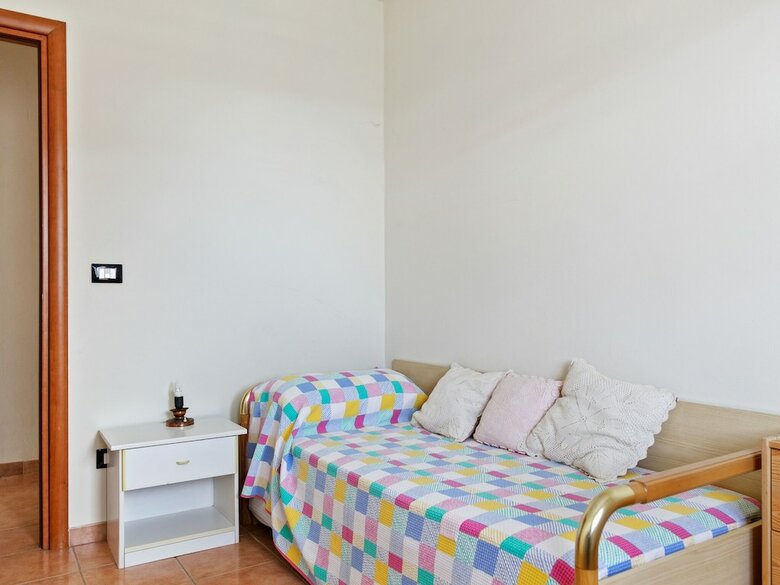 Warm Holiday Home In Falerna Marina With Terrace