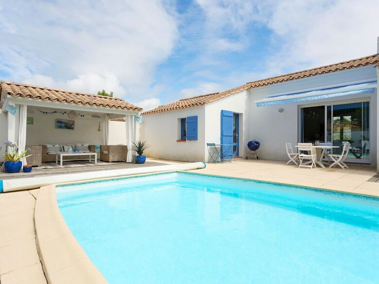 Luxurious Villa With A Dishwasher, Only 3.5km From The Beach