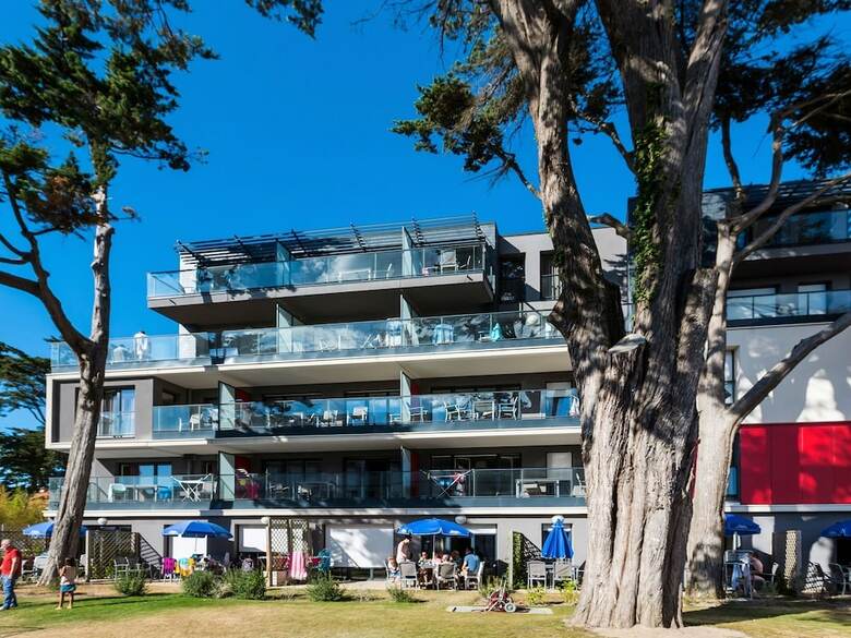 Comfortable Apartment With A Microwave Nearby The Beach
