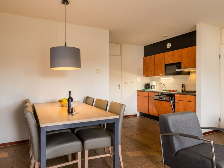 Comfortable Bungalow With Dishwasher, Near Hunebedcentrum