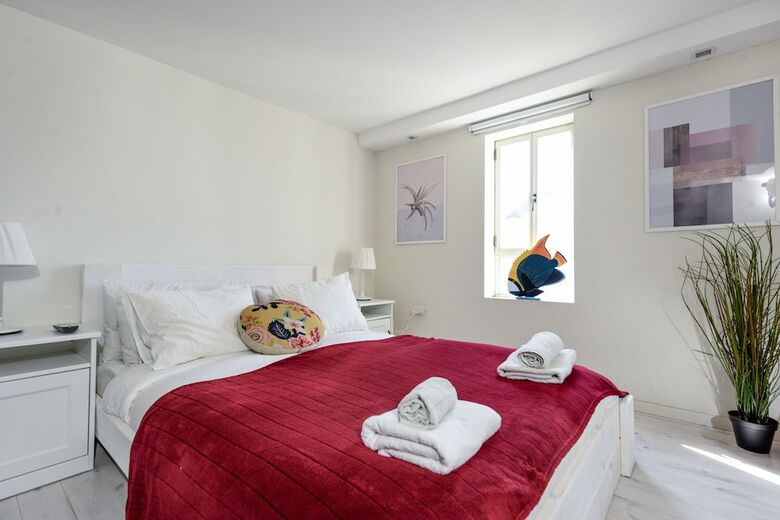 Apartamento Captivating Apt Wt Balcony And Roof Top