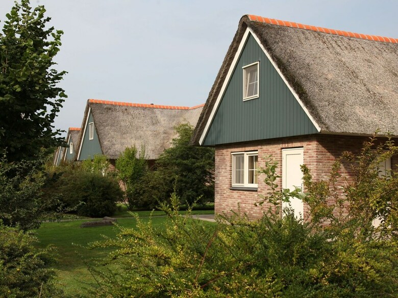 Spacious Thatched Villa With A Solarium, In A National Park