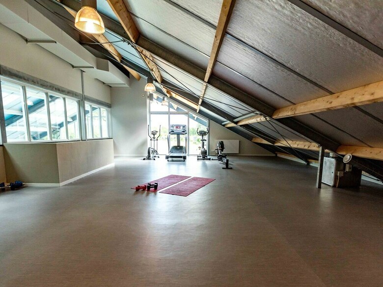 Comfortable Chalet With A Dishwasher, In A Water-rich Area
