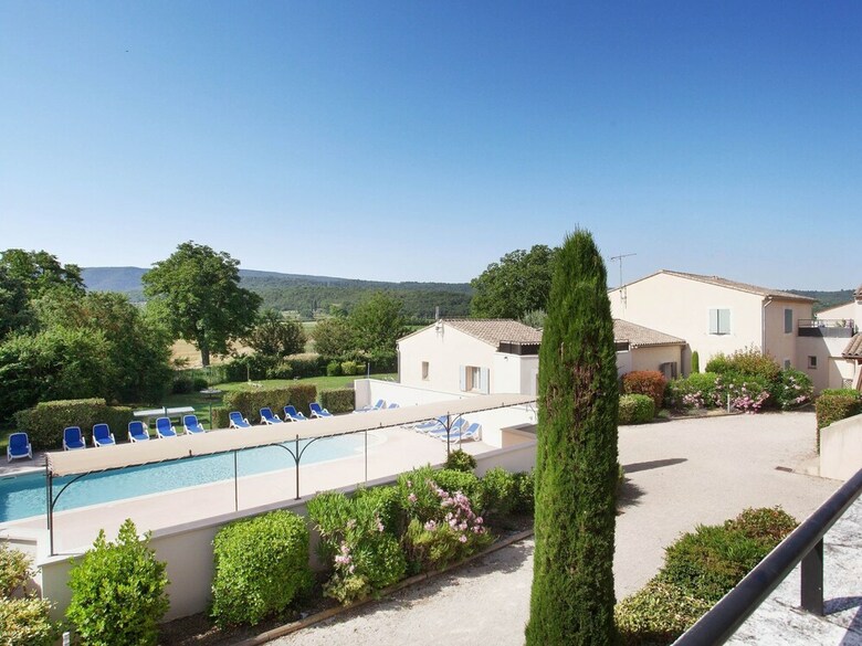 Comfortable Apartment With Air Conditioning In The Luberon