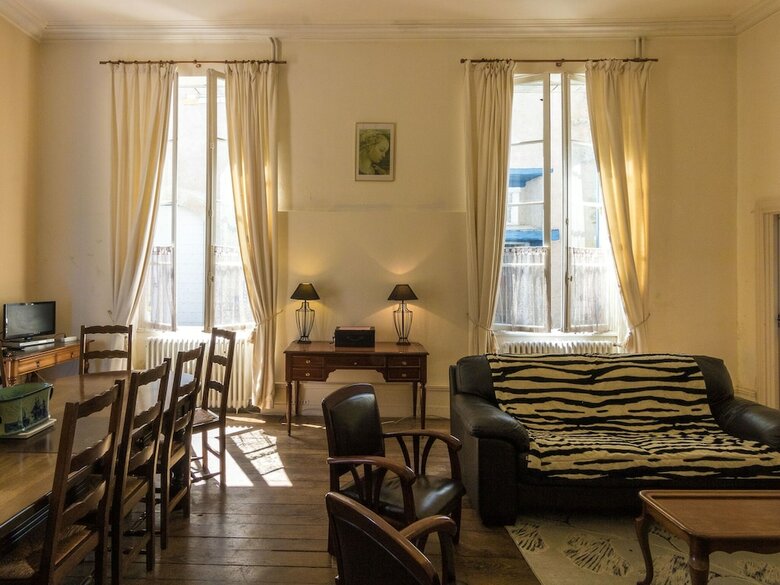 Very Spacious Cottage With A Separate Guest House On A Medieval Domain