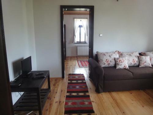 Hostal Mutafova Guest House