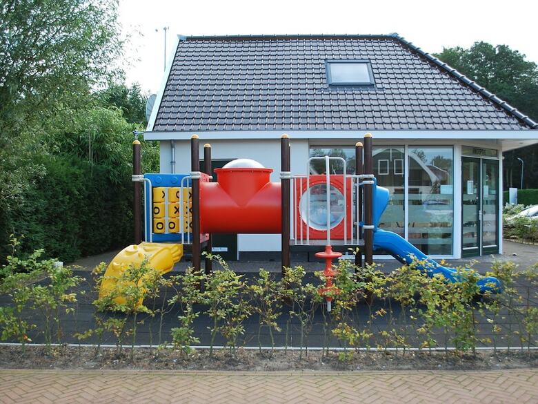Nice Holiday Home With Dishwasher, Near The Beach