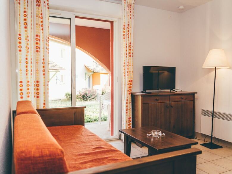 Furnished Apartment In Prayssac With Terrace