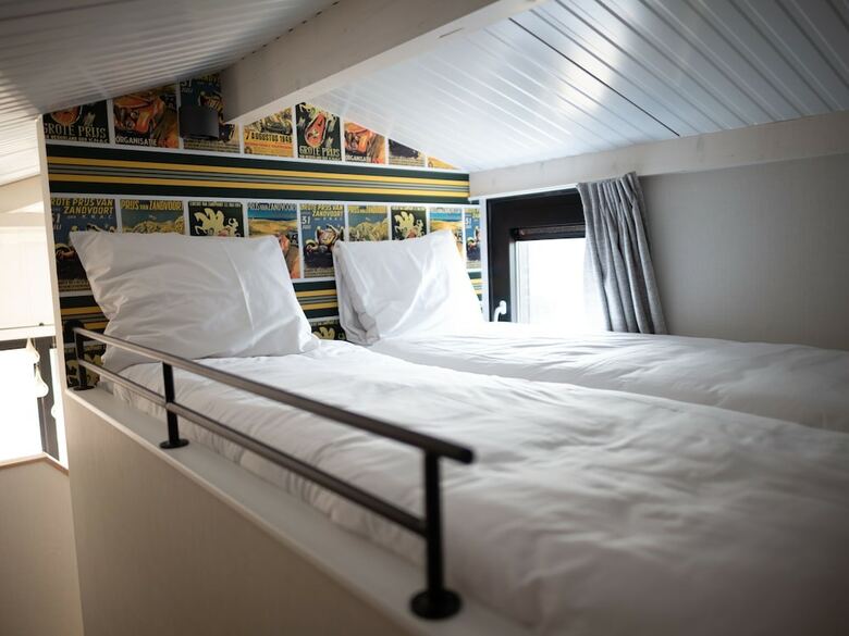 Modern Lodge With Dishwasher, 100 M. From The Sea