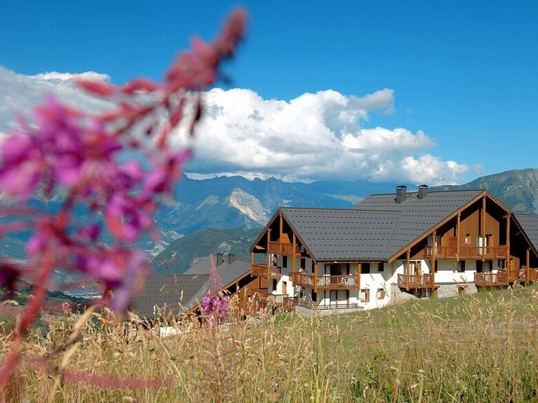Nice Apartment With A Balcony Located 200 M. From The Slopes