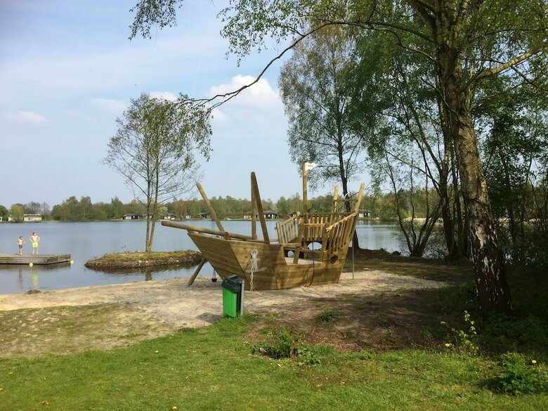 Comfortable Chalet With Wifi, Located In Green Twente