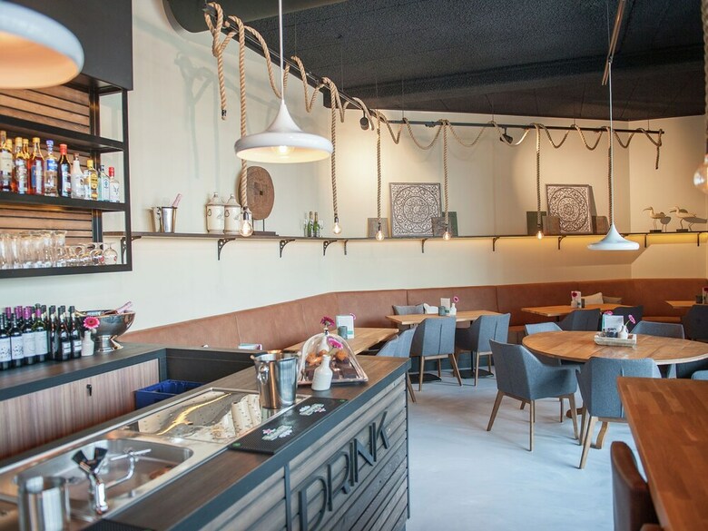 Great Lodge With A Nice Terrace, In Bloemendaal