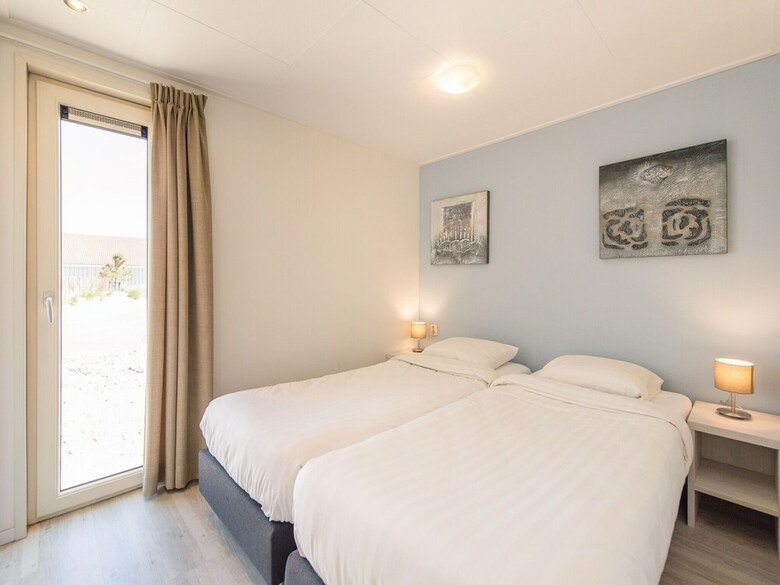 Modern Lodge With Two Bath Rooms, At 1.5 Km. From The Beach