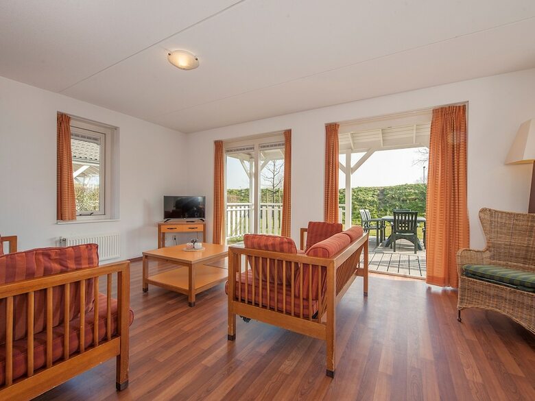 Comfortable Villa With Veranda, Near The Grevelingen Lake