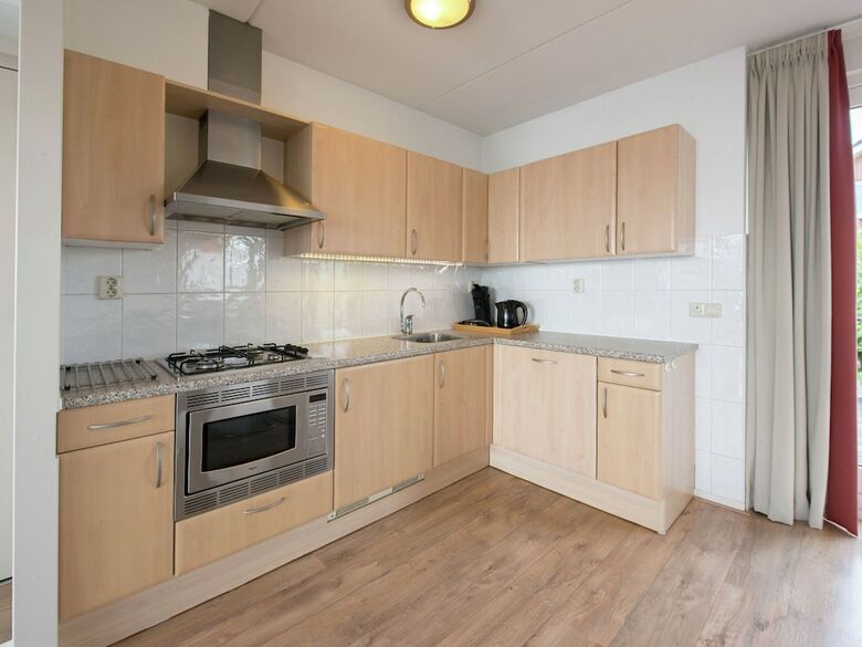 Tidy Apartment With Dishwasher, Close To Amsterdam