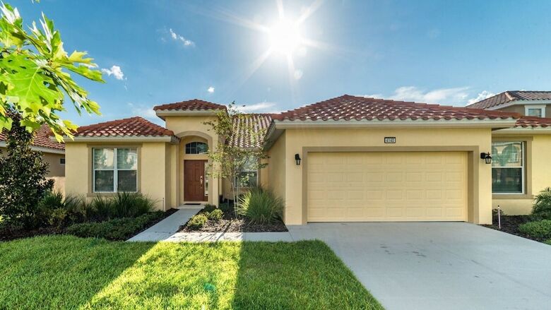 4140 Oak Tree Drive