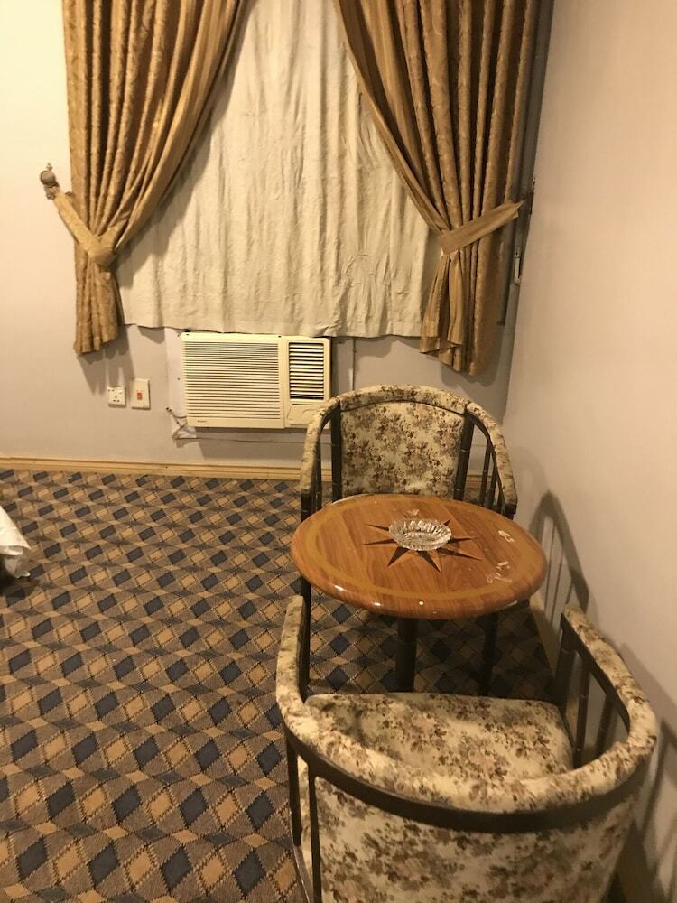 Hotel Oyo 443 Safari Al Khaleej