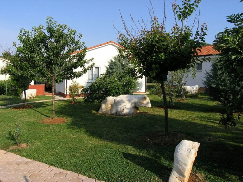 Contemporary Bungalow In Porec With Swimming Pool