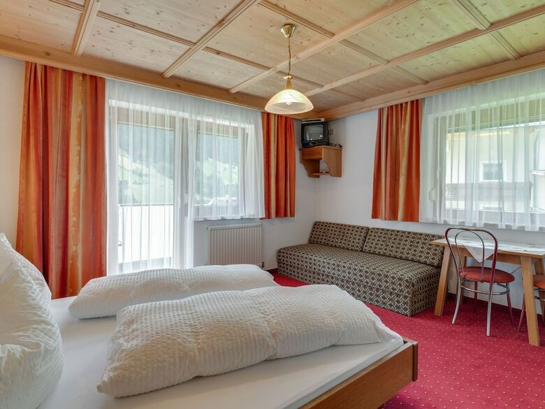 Apartamentos Beautiful Properties Situated Onmountain Rangesof Kppl