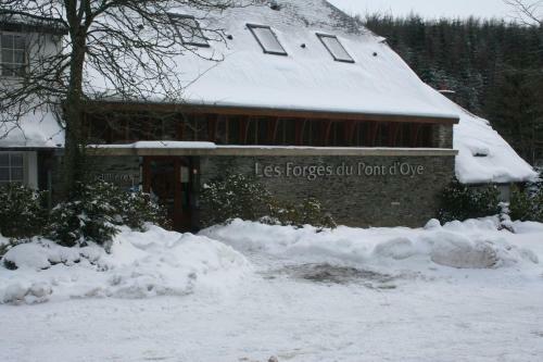 Hotel H�tel Les Ardilli�res Du Pont D'oye