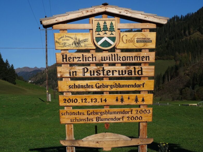 Spacious Apartment Near Ski Area In Pusterwald