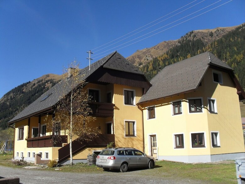 Spacious Apartment Near Ski Area In Pusterwald